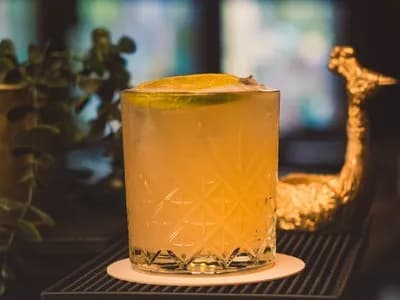 Cocktail Kowelenzer Mule in der Atlas Bar Koblenz